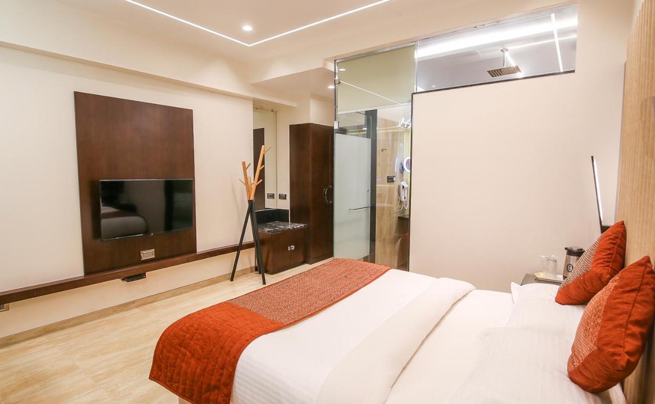 Hotel Royal Palace Jalgaon Luaran gambar